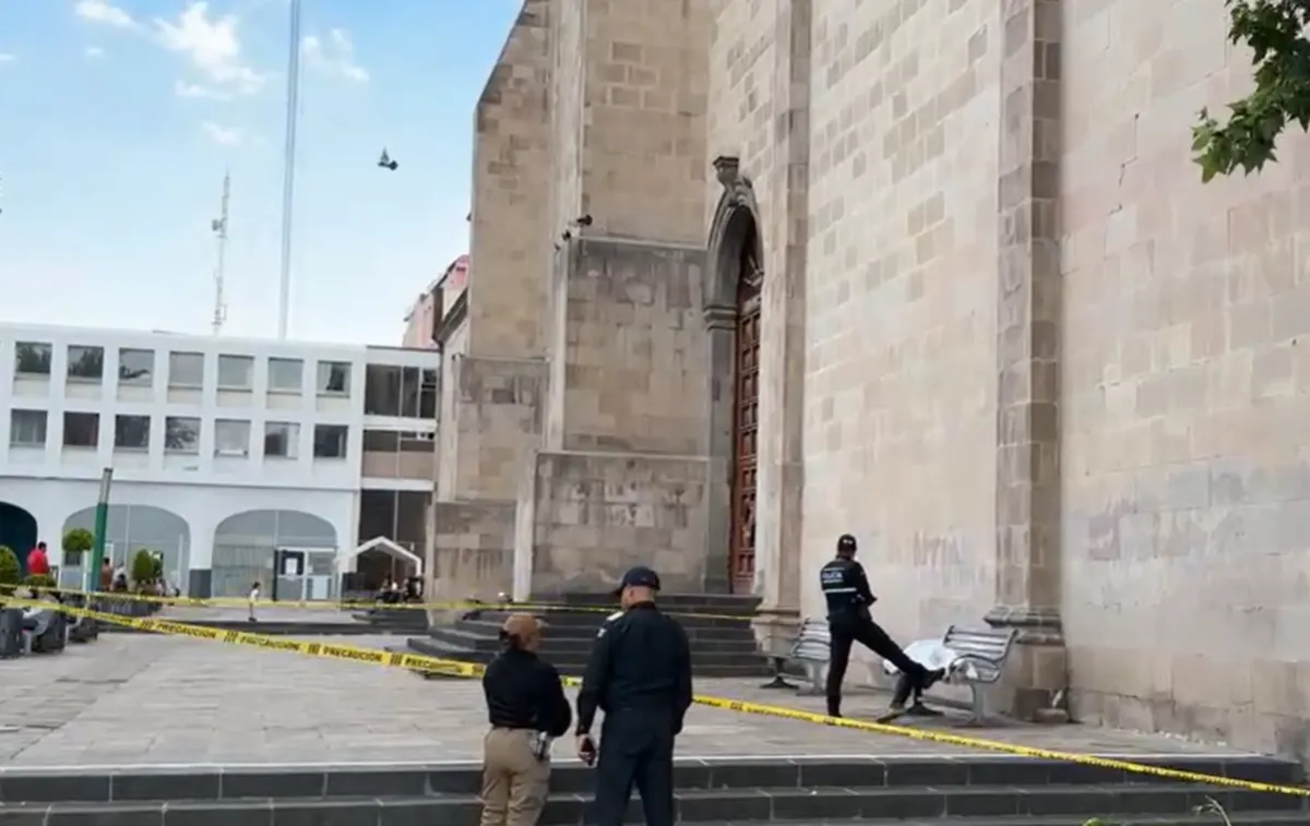 Toluca: Hallan sin vida a abuelito en banca trasera de la Catedral