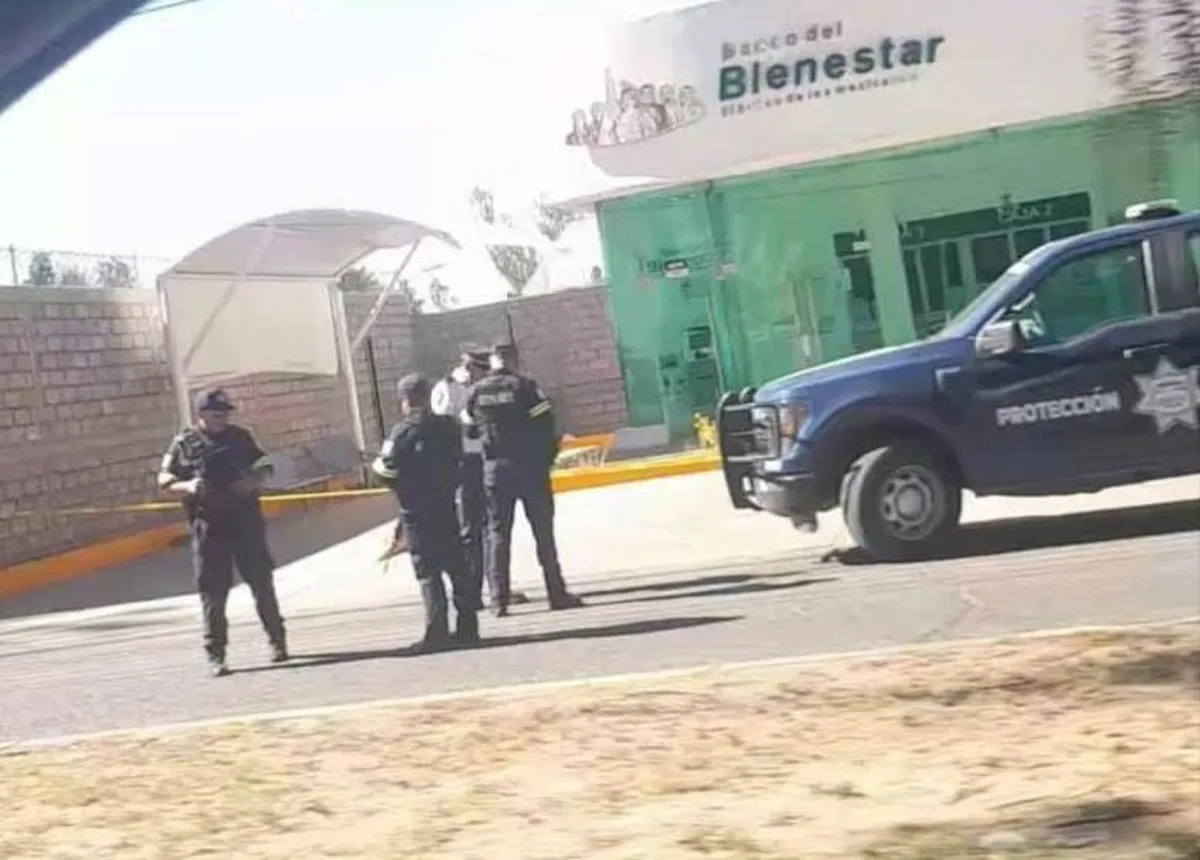 Zumpango: Se movilizan por sospechoso artefacto en Banco del Bienestar