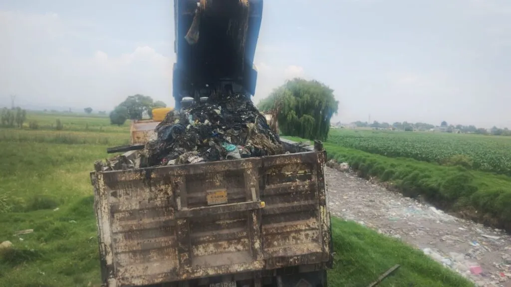 Toluca: Retiran 100 toneladas de basura del Río Verdiguel