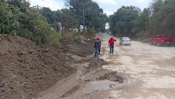 Tras desbordamientos en Toluca, autoridades auxilian a ciudadanos