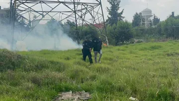 Detienen a hombre por provocar incendio en camellón de Las Torres en Metepec