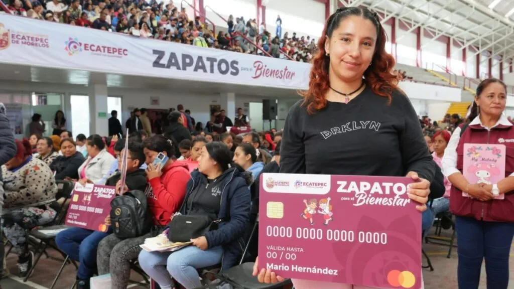Azucena Cisneros inició la entrega de 35 mil apoyos del programa “Zapatos para el Bienestar”
