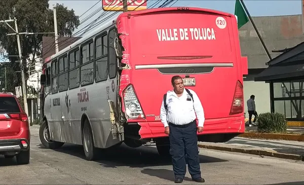 El hecho ocasionó afectaciones a la circulación en la zona, por lo que automovilistas tuvieron que avanzar con precaución.