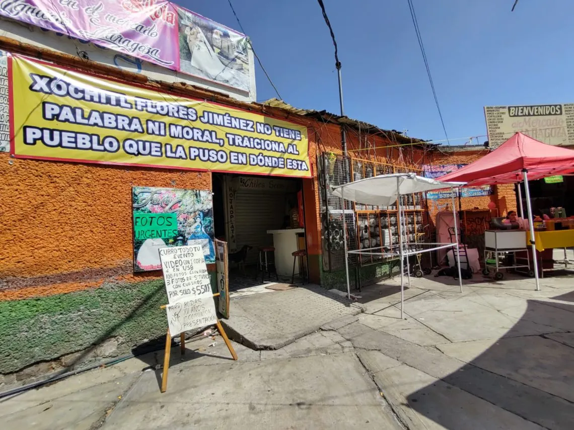 Comerciantes del mercado municipal “Ignacio Zaragoza” protestan por amenaza de desalojo