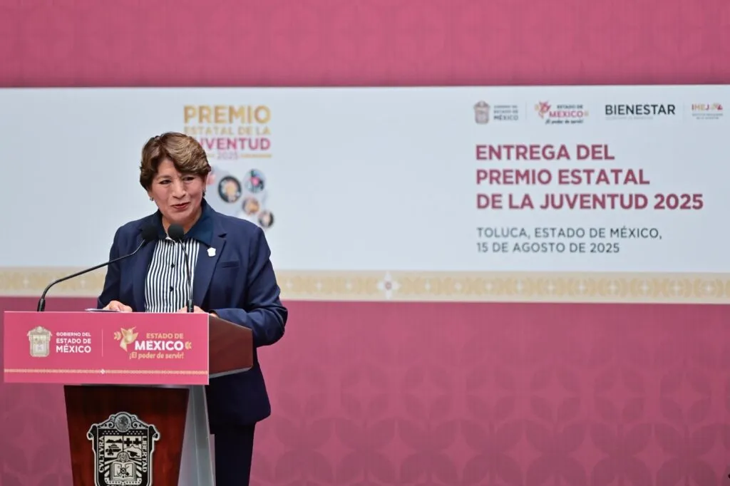 “Estado de México, comprometido con que los jóvenes tengan oportunidades y cumplan metas”; Gobernadora Delfina Gómez entrega Premio Estatal de la Juventud 2025