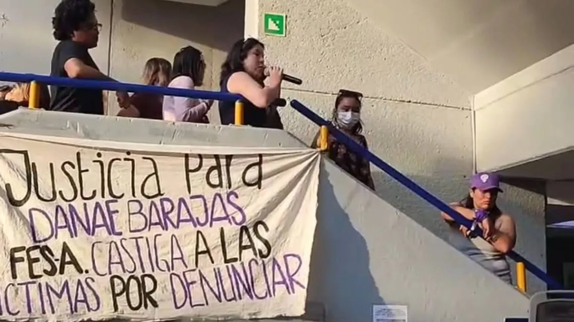 Fes Aragón se declara en paro indefinido