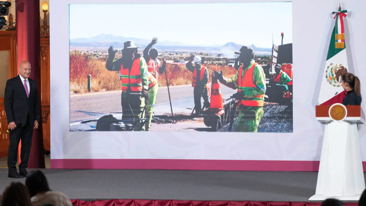El programa Megabachetón invertirá más de 50 mil mdp en 2026 para repavimentar 18 mil km de carreteras federales y generar empleo.