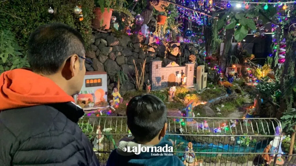 Teotihuacán: Arman nacimiento gigante en San Francisco Mazapa