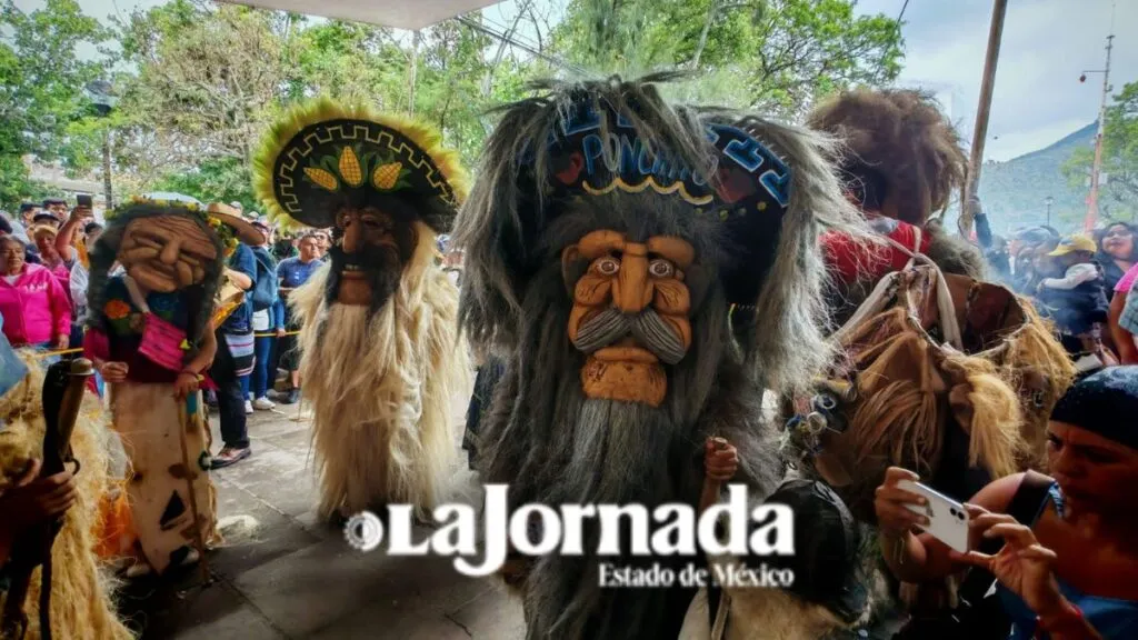 Temascalcingo celebra festividad de los Xitas o Viejos de Corpus