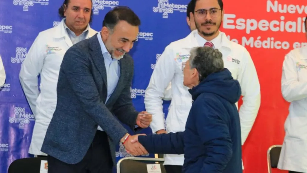 Fernando Flores incluye especialidades en Programa “Médico en tu casa”