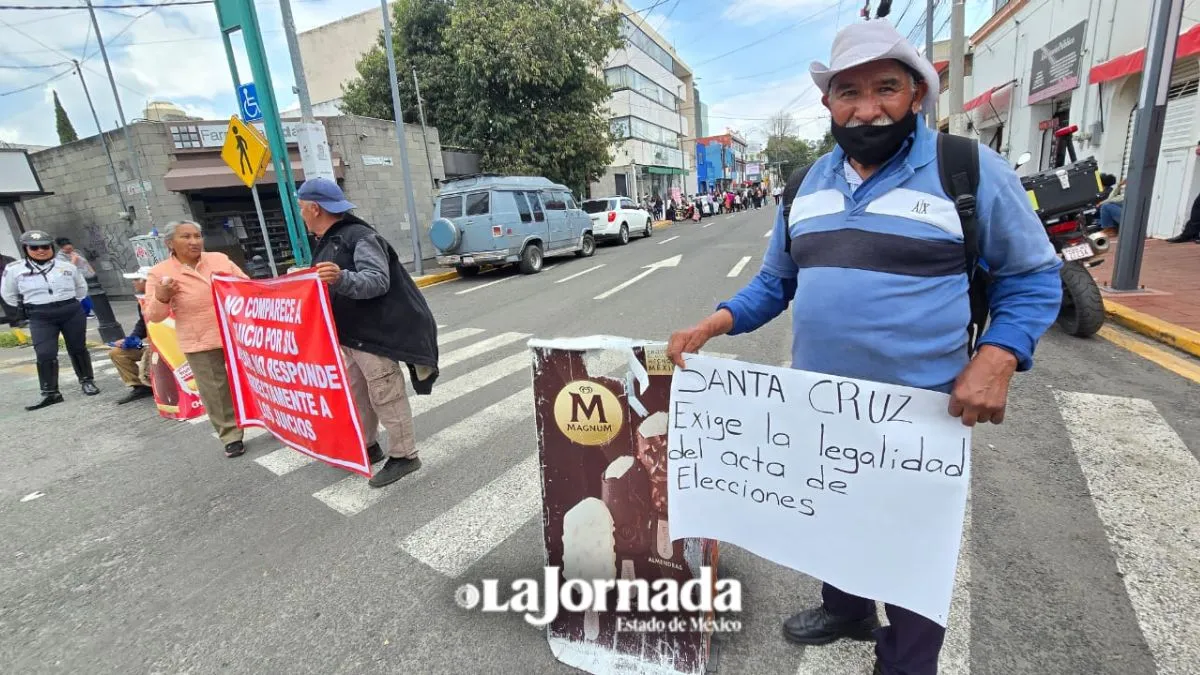 Habitantes de Ocoyoacac toman instalaciones del RAN; denuncian mal manejo de documentación