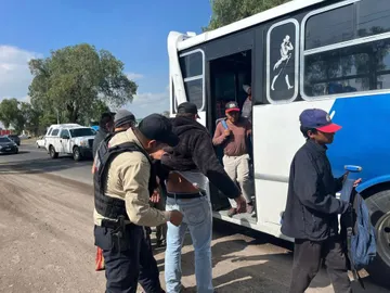 Pega a mexiquenses suspensión del transporte de Tizayuca