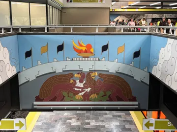 Metro Universidad estrena imagen inspirada en la UNAM y el Pedregal de San Ángel.