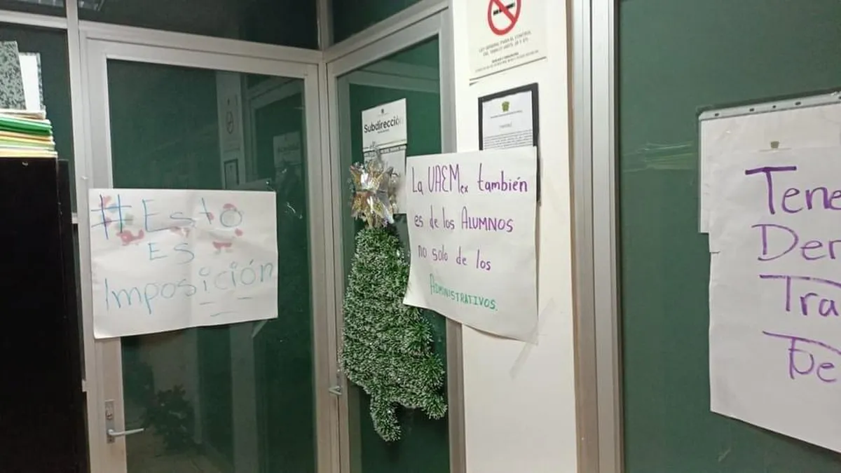 Alumnos de la UAEMex Chimalhuacán toman instalaciones en protesta
