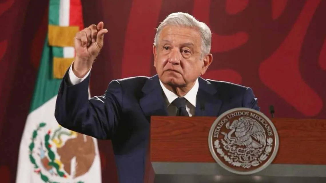 López Obrador en desacuerdo con la Iglesia por reforma electoral