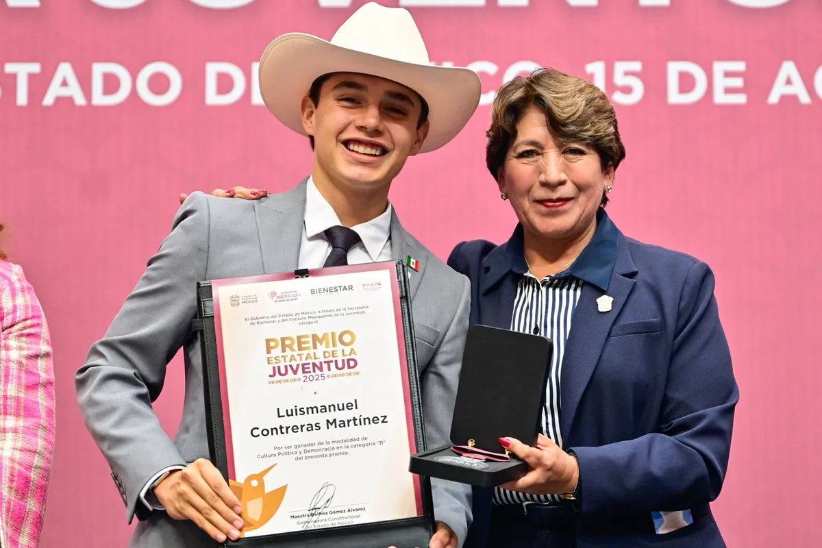“Estado de México, comprometido con que los jóvenes tengan oportunidades y cumplan metas”; Gobernadora Delfina Gómez entrega Premio Estatal de la Juventud 2025