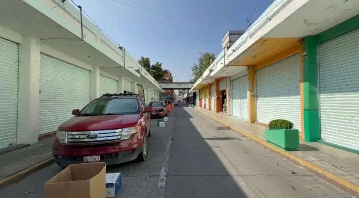 Después de cuatro décadas, Ricardo Moreno renueva el Pasaje Curi para impulsar el comercio local