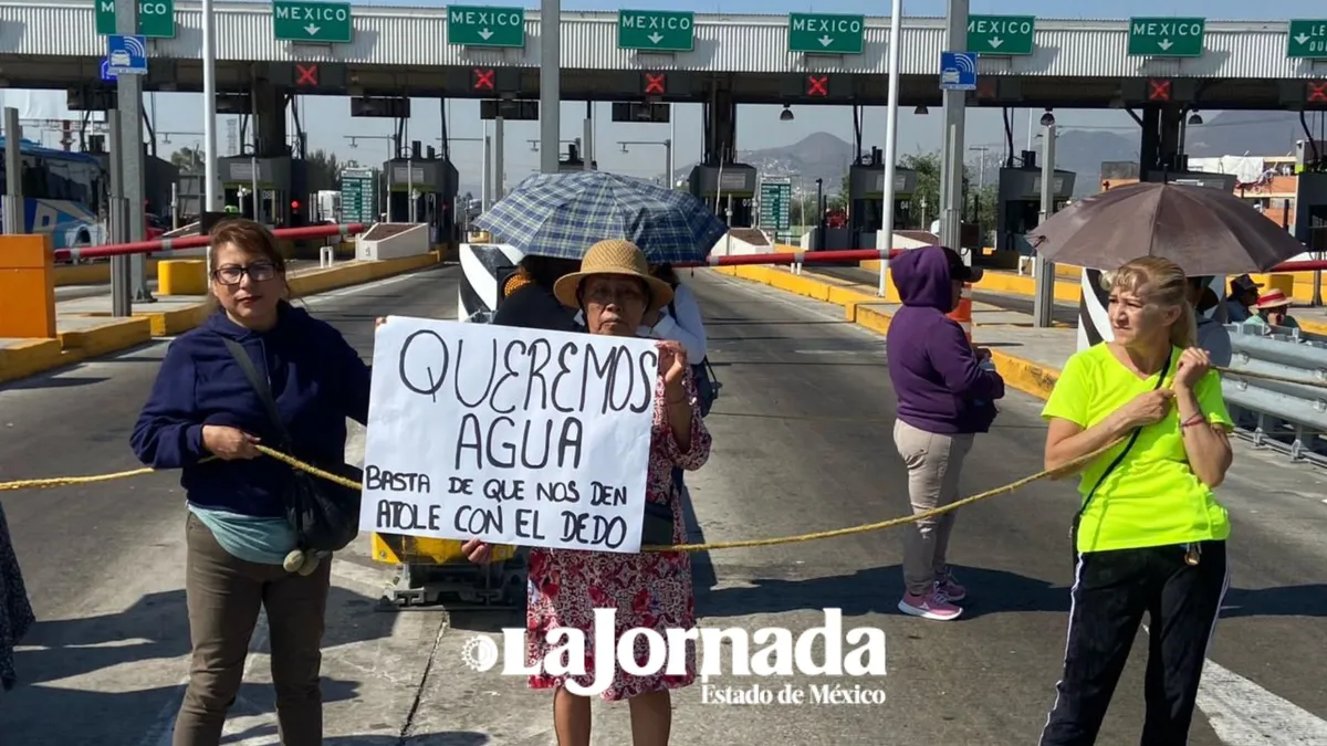 Habitantes de Ecatepec bloquean la autopista México-Pachuca