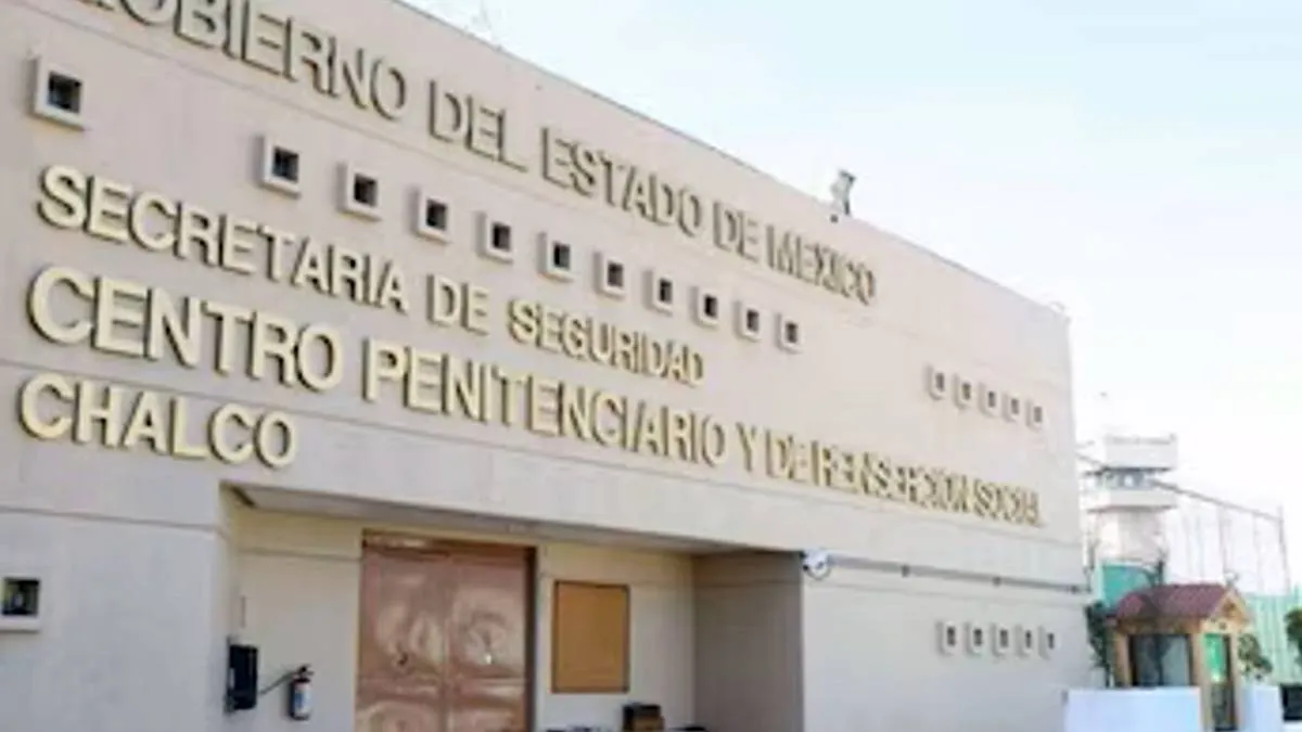 Familiares denuncian abusos en penal de Chalco