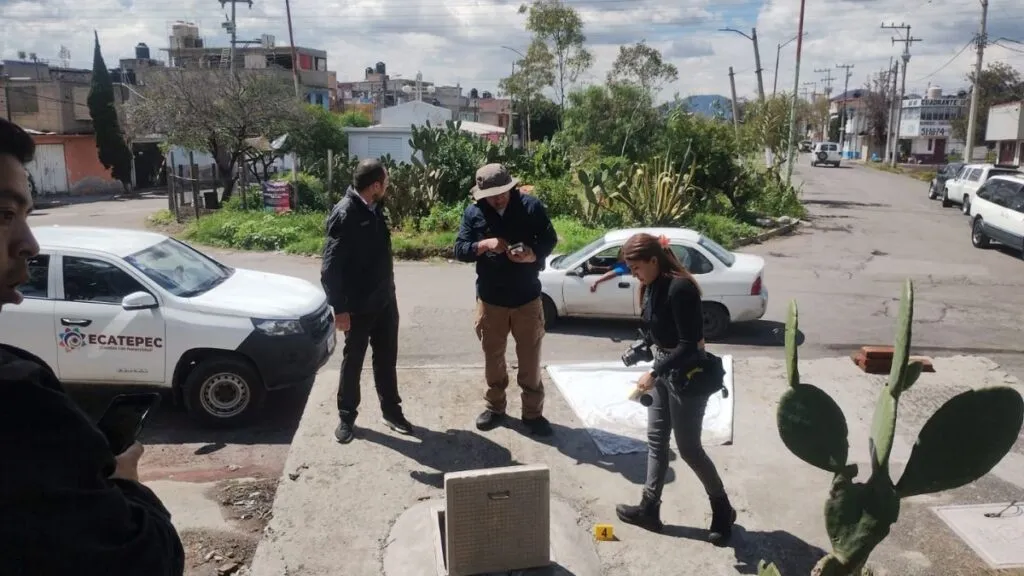 Gobierno de Ecatepec desmantela punto de huachicoleo de agua potable 