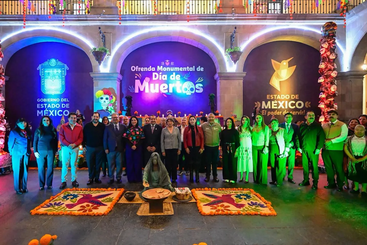 Edomex honra a pueblos originarios con Ofrenda Monumental en Palacio de Gobierno