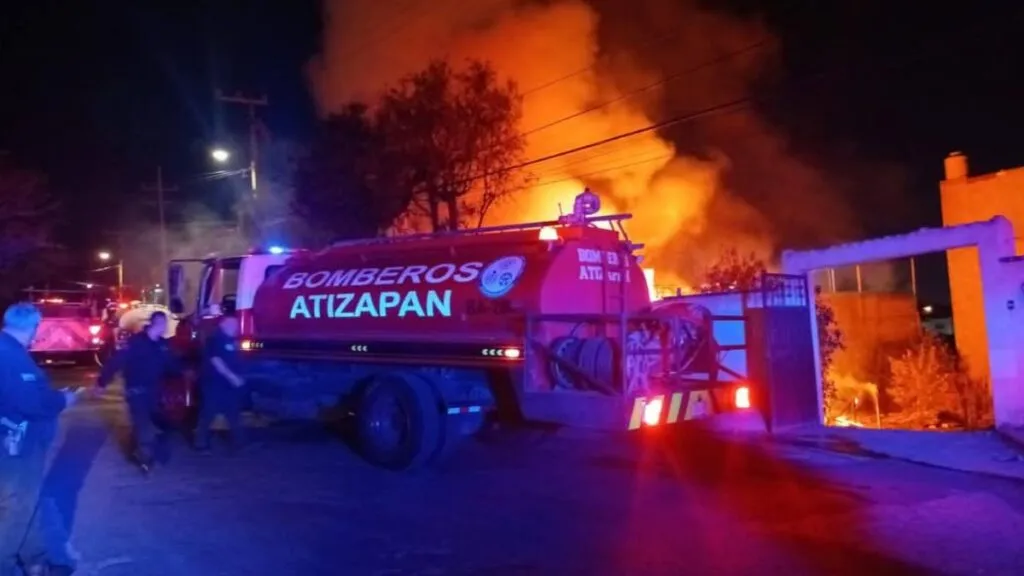 Incendios en Atizapán y Cuautitlán Izcalli: vivienda y deportivo afectados
