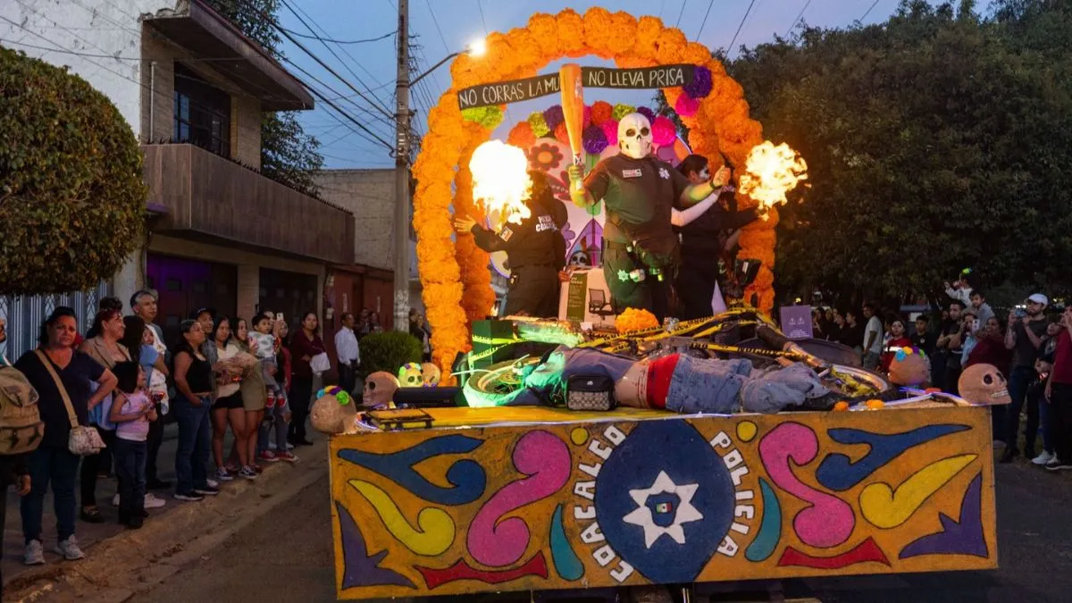 Desfile de Catrinas llenó de color las calles de Coacalco