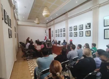 Tras protestas en el CEM, vecinos de Tultepec logran acuerdos de obra pública con el alcalde
