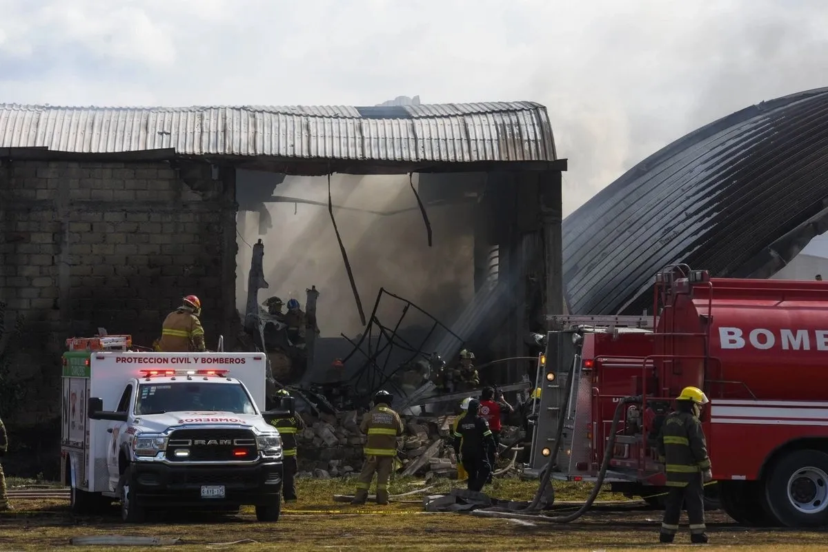 [VIDEO] Lamenta Sheinbaum fatal accidente aéreo en Toluca