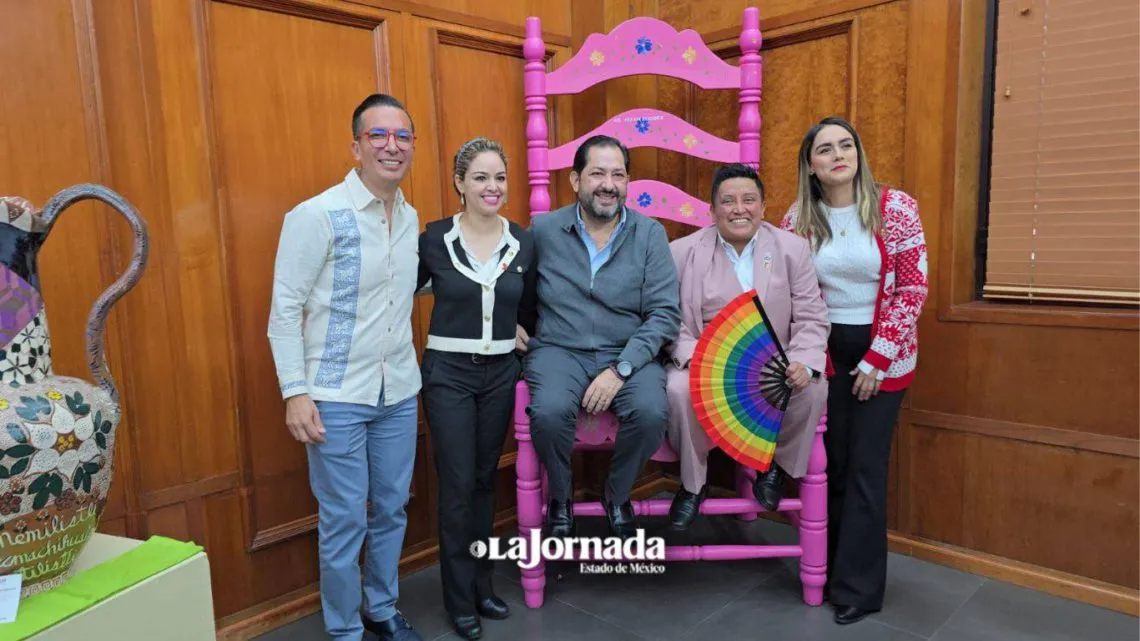 Artesanías mexiquenses de Casart son exhibidas en la Legislatura local