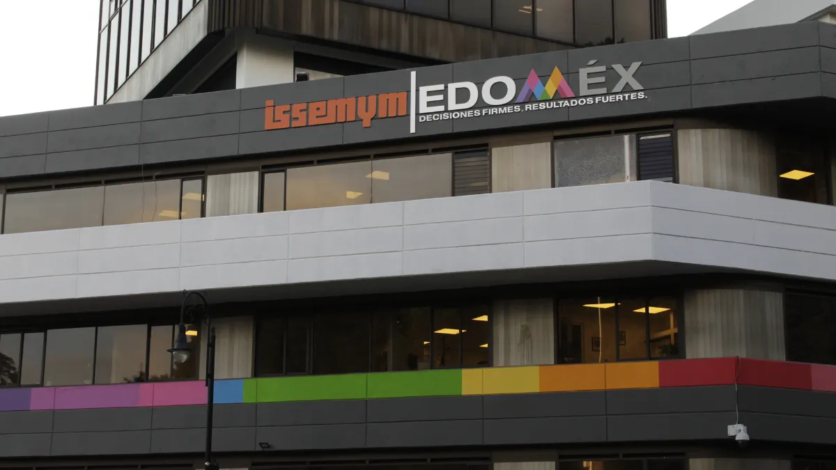 A la “congeladora legislativa” Ley de ISSEMyM y regularización del