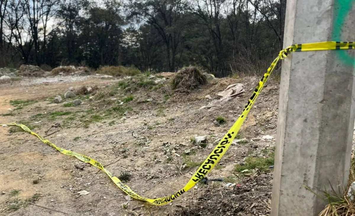 Localizan dos cadáveres encobijados en Xonacatlán