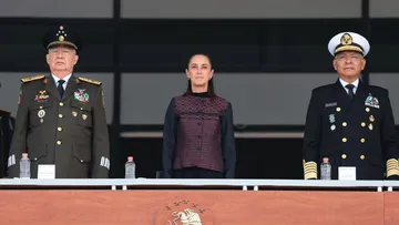 Sheinbaum celebra 50 aniversario del Colegio Militar en Tlalpan; ¿Cuántos oficiales han egresado?