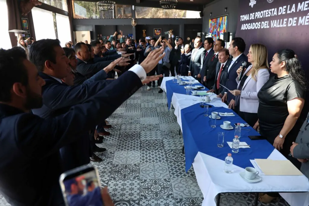 Llama Huixquilucan a abogados a trabajar en unidad para que prevalezca la certeza jurídica