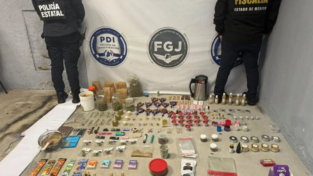 Mujer que vendía dulces con droga es detenida en Toluca