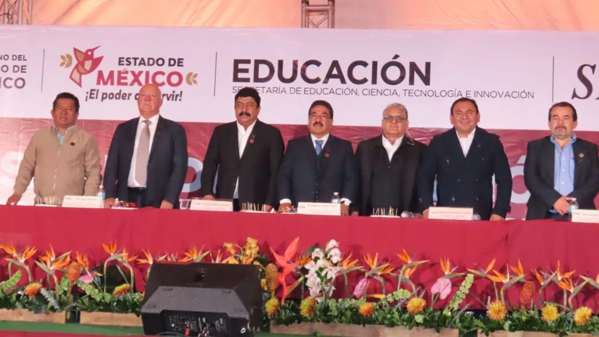 En Texcoco se conmemoraron los 100 años de la educación secundaria en México