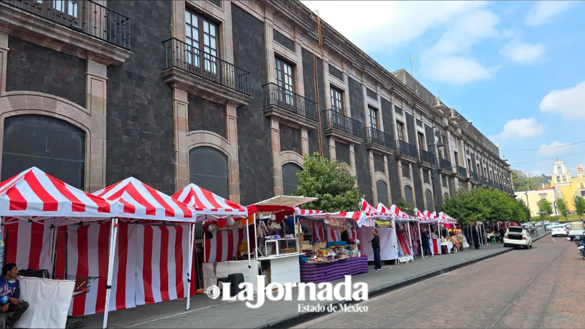 Toluca: Impiden instalación de comerciantes independientes en zona centro
