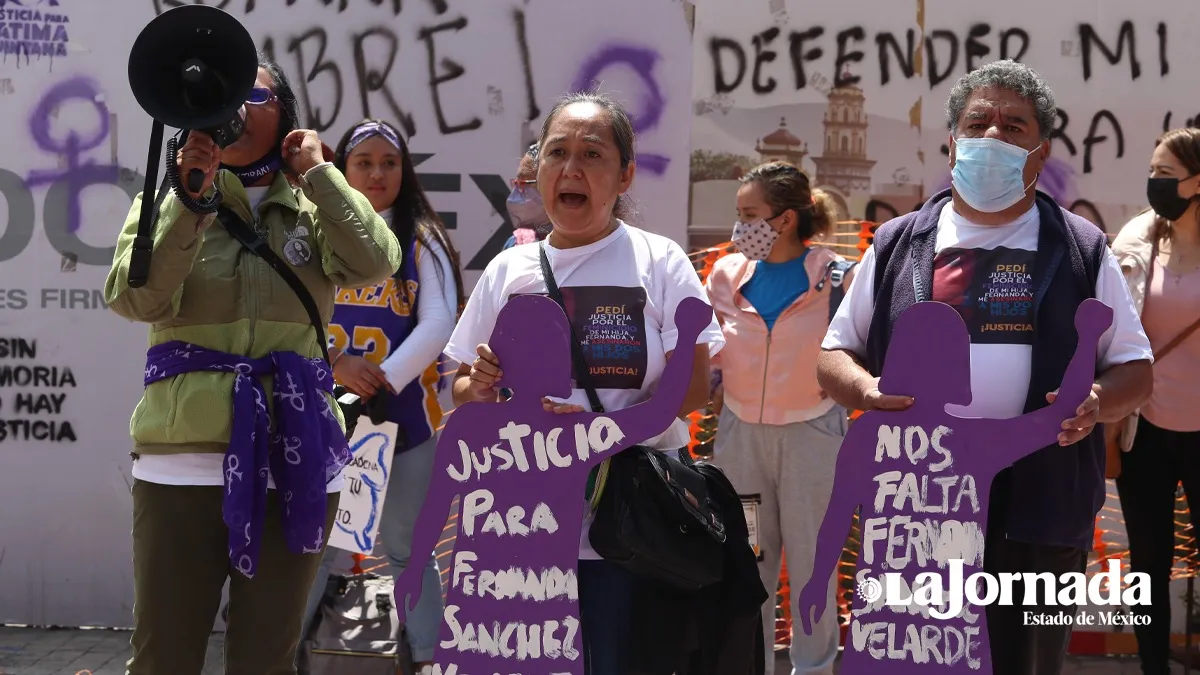 Justicia por el feminicidio de Fernanda, exigen frente al PJEM del Edomex