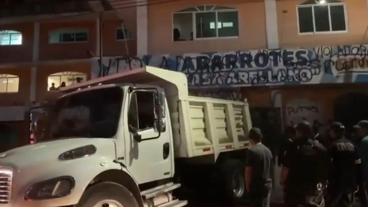 Empleada de comercio en Ocoyoacac denuncia abuso y caso detona disturbios