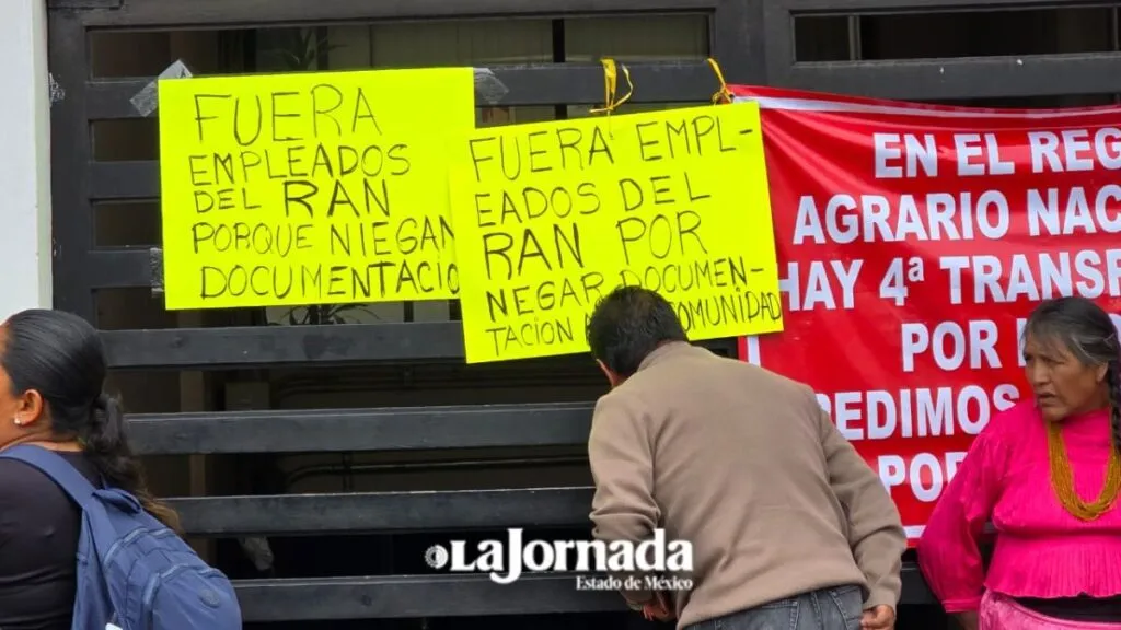 Habitantes de Ocoyoacac protestan en instalaciones del RAN; denuncian mal manejo de documentación