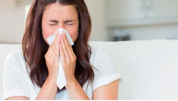 Sin embargo, hay personas que los días más caluroso son susceptibles a contraer esta enfermedad común, conocida como influenza simple. Foto: La Jornada.