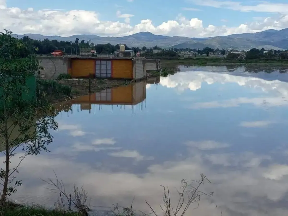 Atenco: Tras inundaciones, se reconstruirá bordo del río Papalotla