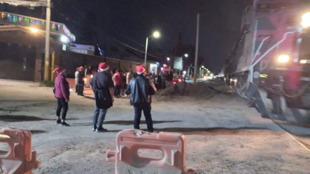 Tultepec: Posada aligera protesta en el Tren Suburbano