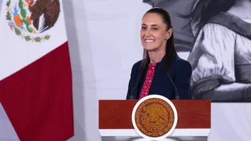 La presidenta Claudia Sheinbaum durante un mensaje sobre la relación bilateral con Estados Unidos y temas nacionales.