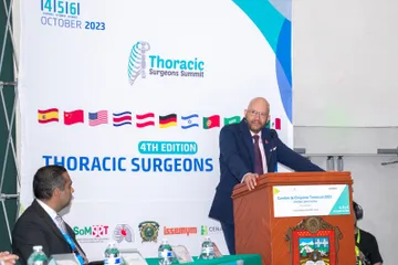 Médicos del ISSEMyM participan en cumbre internacional para realizar trasplantes de pulmón