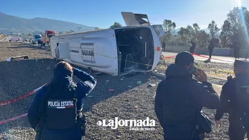 volcadura-de-camion-con-peregrinos-en-la-mexico-puebla