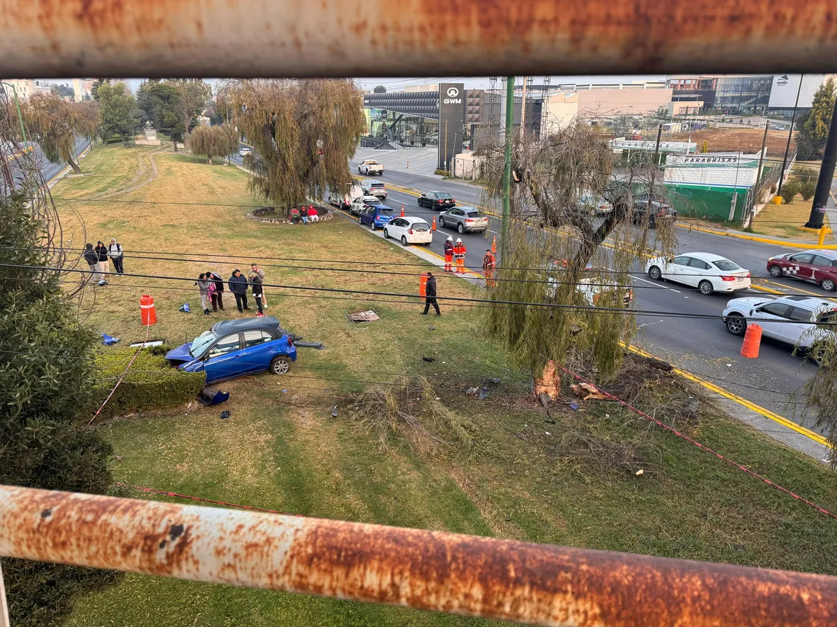 Accidente en la Toluca-Tenango provoca tráfico lento