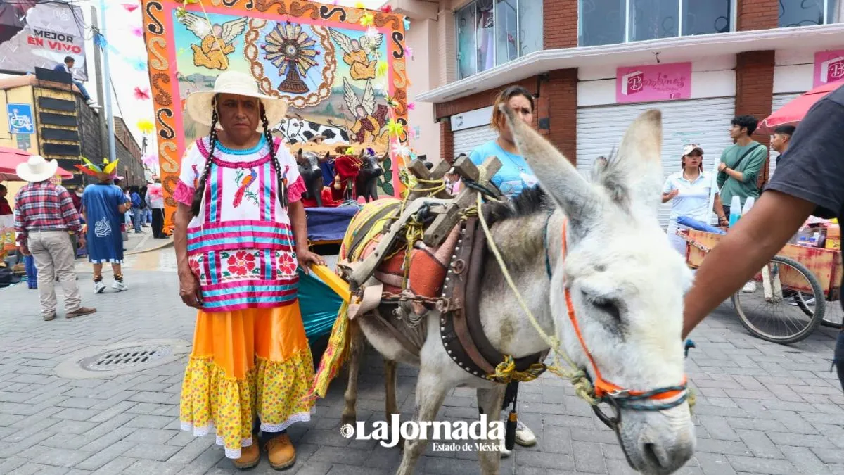 En Metepec, realizan el tradicional Paseo de San Isidro