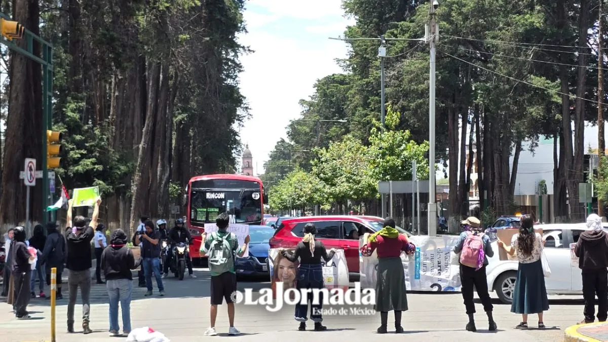 Manifestantes vuelven a bloquear Paseo Colón para pedir la cancelación de un Starbucks 
