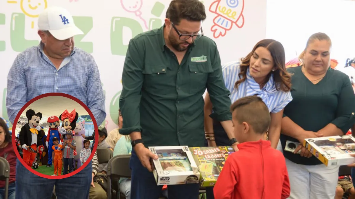 Adolfo Solis festeja a los chiquillos en Almoloya de Juárez